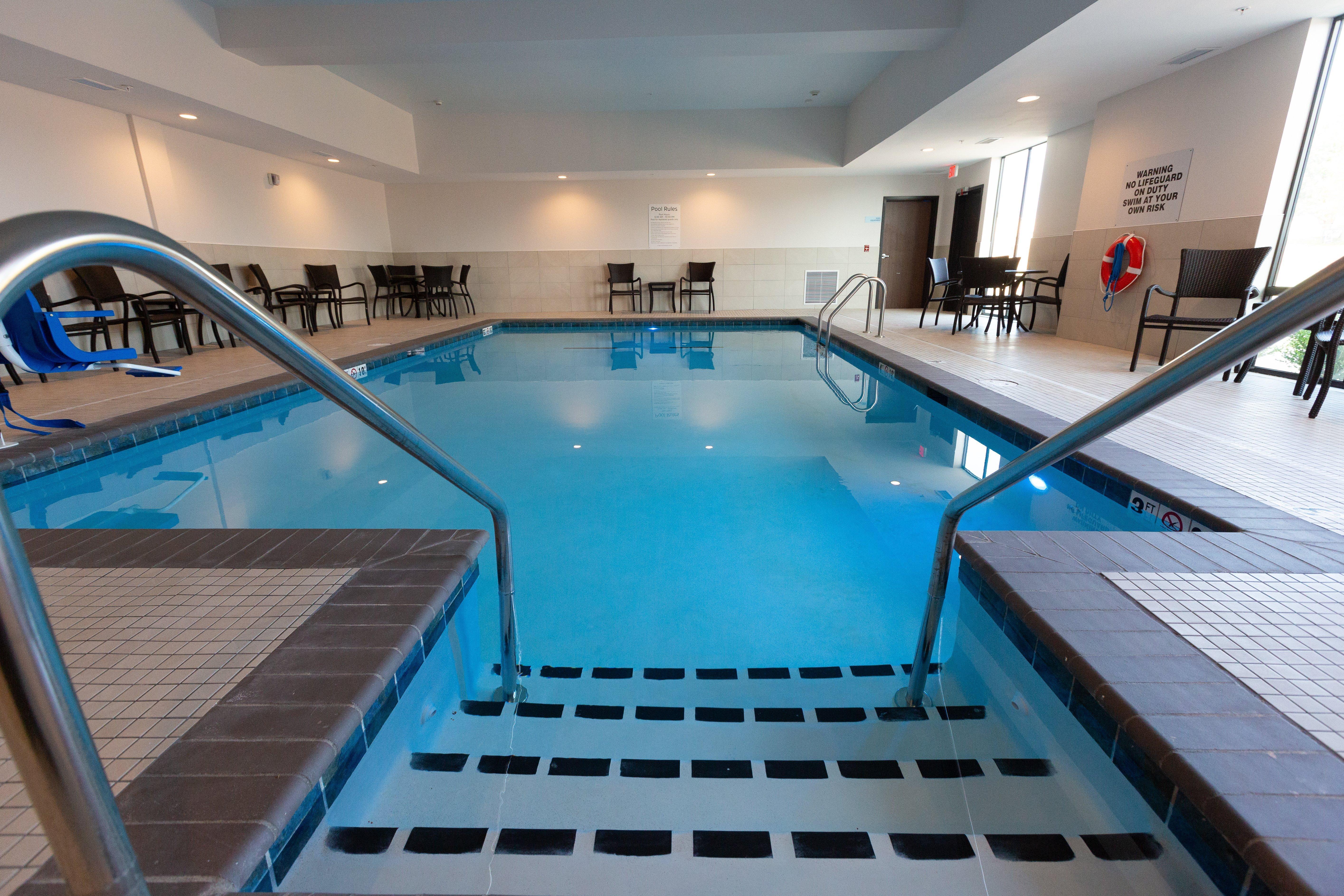 Holiday Inn Express & Suites - Kingfisher, An Ihg Hotel Eksteriør bilde